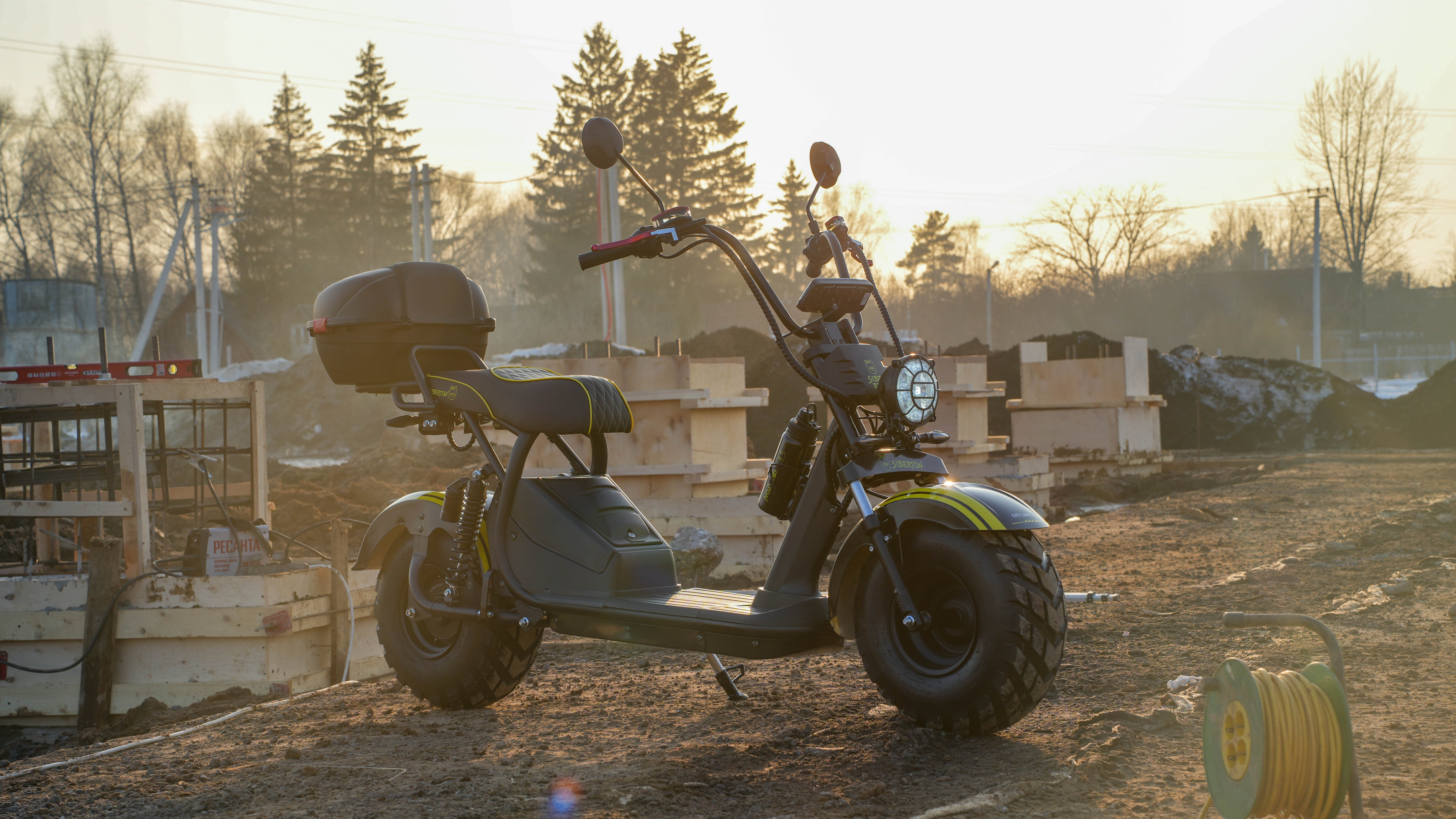 Электроскутер Siberton Pro Light 2000W 60V21Ah